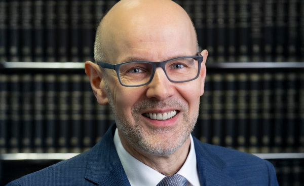 Dr. Dieter Niehaves M.I.Tax Dipl.-Kaufmann | Steuerberater | Fachberater für Int. Steuerrecht